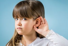 Hallássérült gyermek